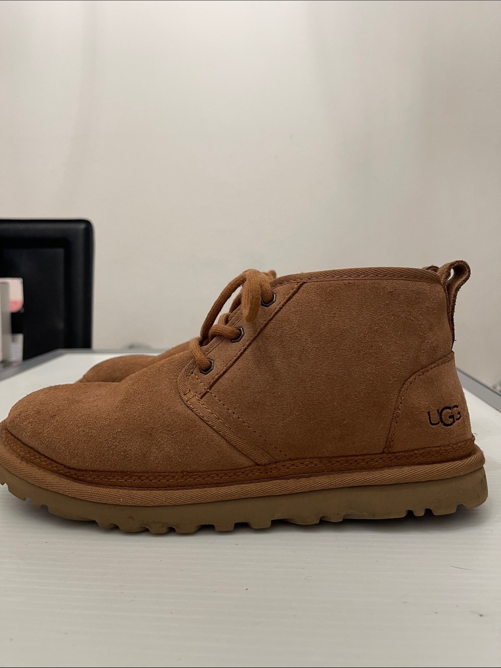 UGG Winter Neumel Chukka Lace Up Front Boots Women’s Size 8